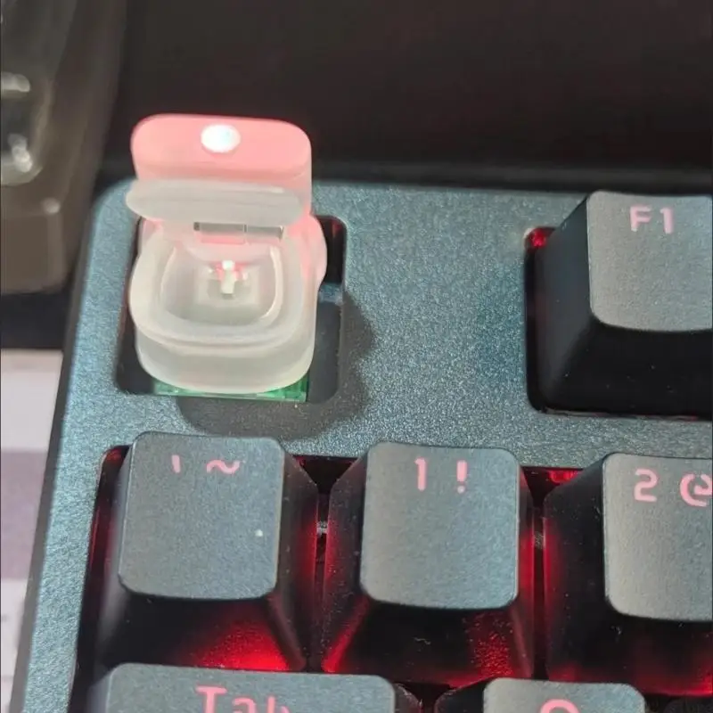 Novelty Toilet Themed Keycap For Mechanical Keyboard with Clear Design And Smooth Typing Feel