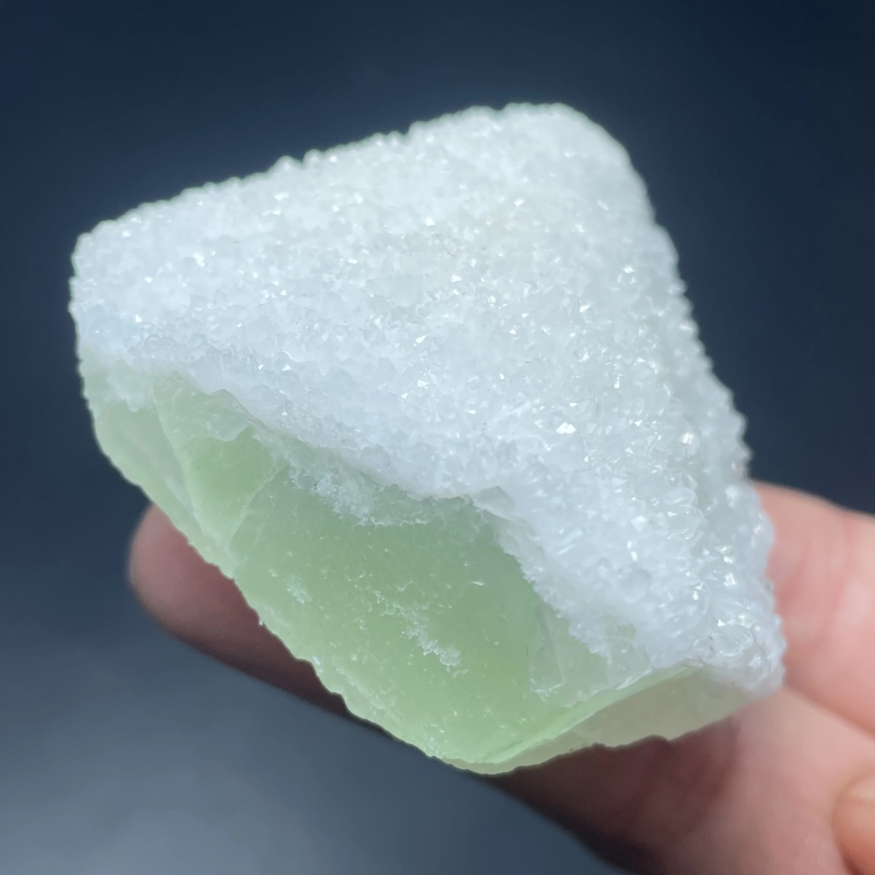 Natural China Shiny Sugar Green Fluorite Specimen Ore Crystal Quartz Druse Paragenesis Healing Stone Home Decor