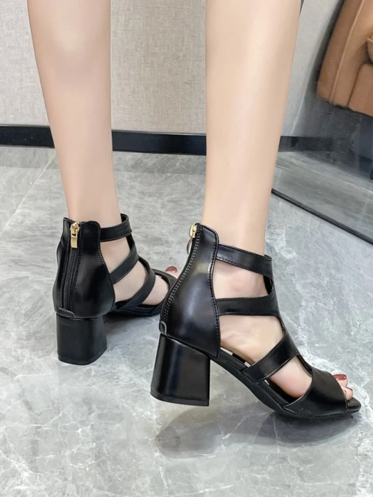 2024  Comfortable Fashion Shoes Women Sandals High Heels Summer Sweet Fashion Wedding Shoes White and Black Handmade