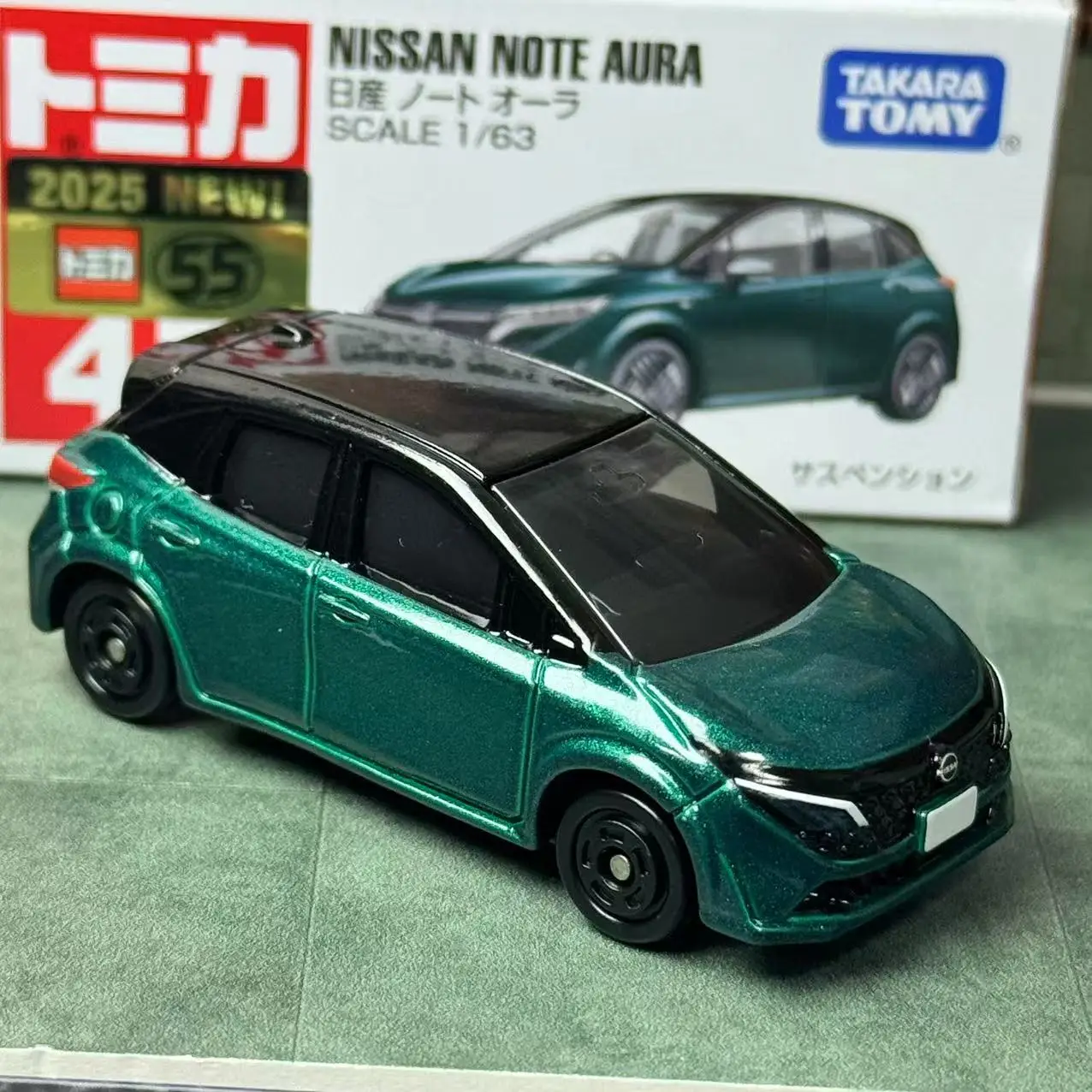 Takara Tomy Tomica No. 47 Nissan Notebook Aura Casting aleación estática coche vehículo Diecast Metal modo colección exhibición niño juguete