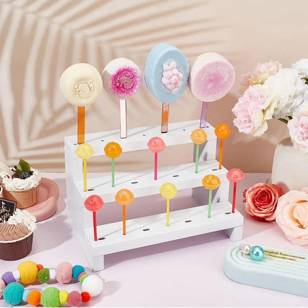 2 ชิ้น Cakesicle ขาตั้งจอแสดงผล 3 ชั้นสีขาวไม้เค้ก Pop Stand Riser 27 หลุม Sucker สําหรับโต๊ะขนมหวานไม้