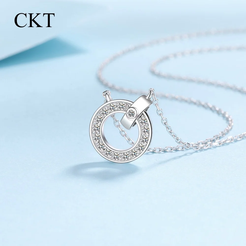 

Подарок на день рождения: платиновое колье Pt950 с муассанитом 0.45 карата для женщин, свадебный кулон с бриллиантом для девушек, ювелирное украшение