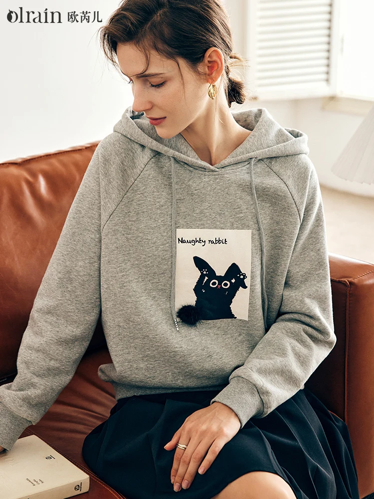 

OLrain Graphic Hoodies Woman Hooded Drawstring Sweatshirts Women 2025 Autumn Rabbit Long Sleeve Tops Ladies Clothing O23CR68612