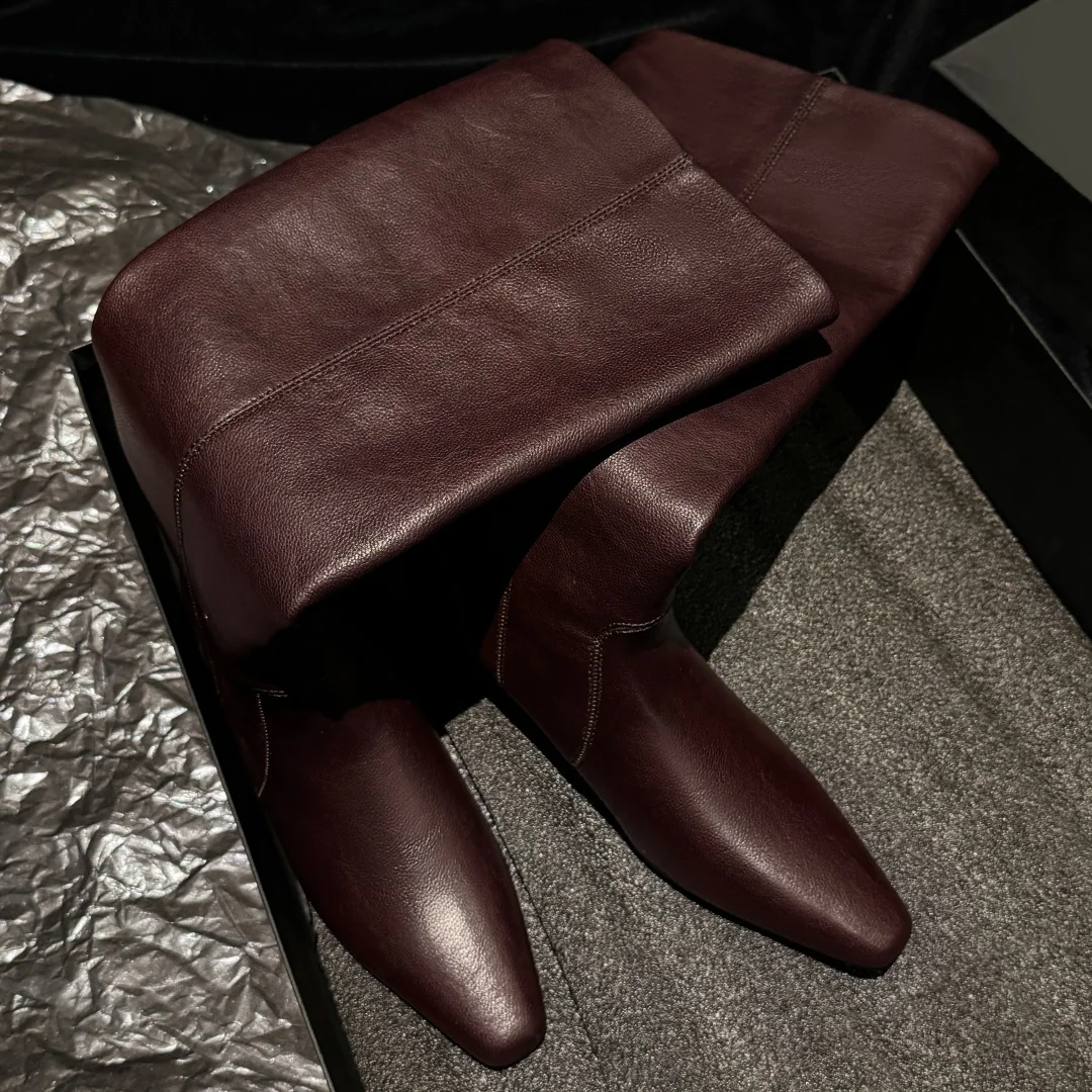 أحذية نسائية من الجلد الطبيعي بمقدمة مربعة سهلة الارتداء للخريف أحذية عالية الجودة ناعمة ومريحة أحذية طويلة غير رسمية للنساء #4