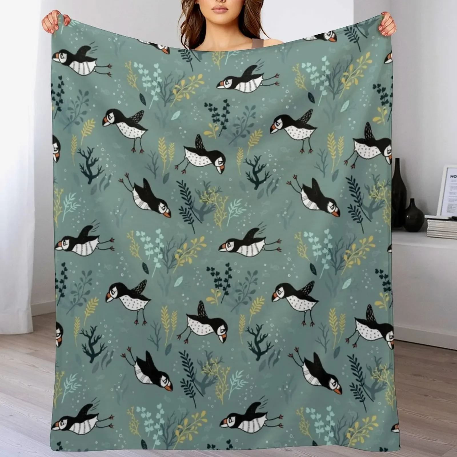 

Puffin under water Throw Blanket Kid'S Thermal for winter Thermals For Travel Blankets