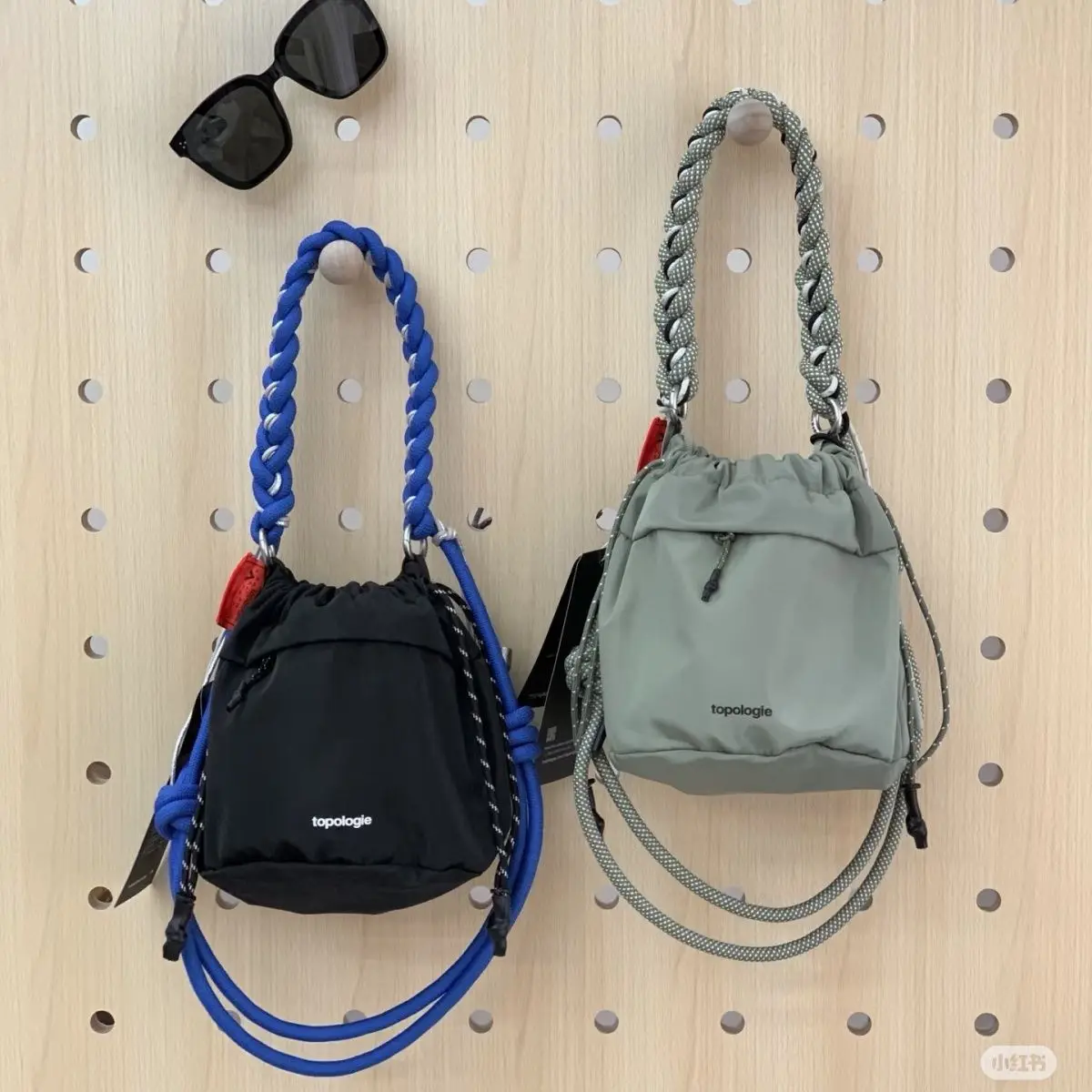 2026 New Stylish Bucket Bag Drawstring Crossbody Bag Unisex Women Men Couple Commuter Bag High Quality Trendy Fashion