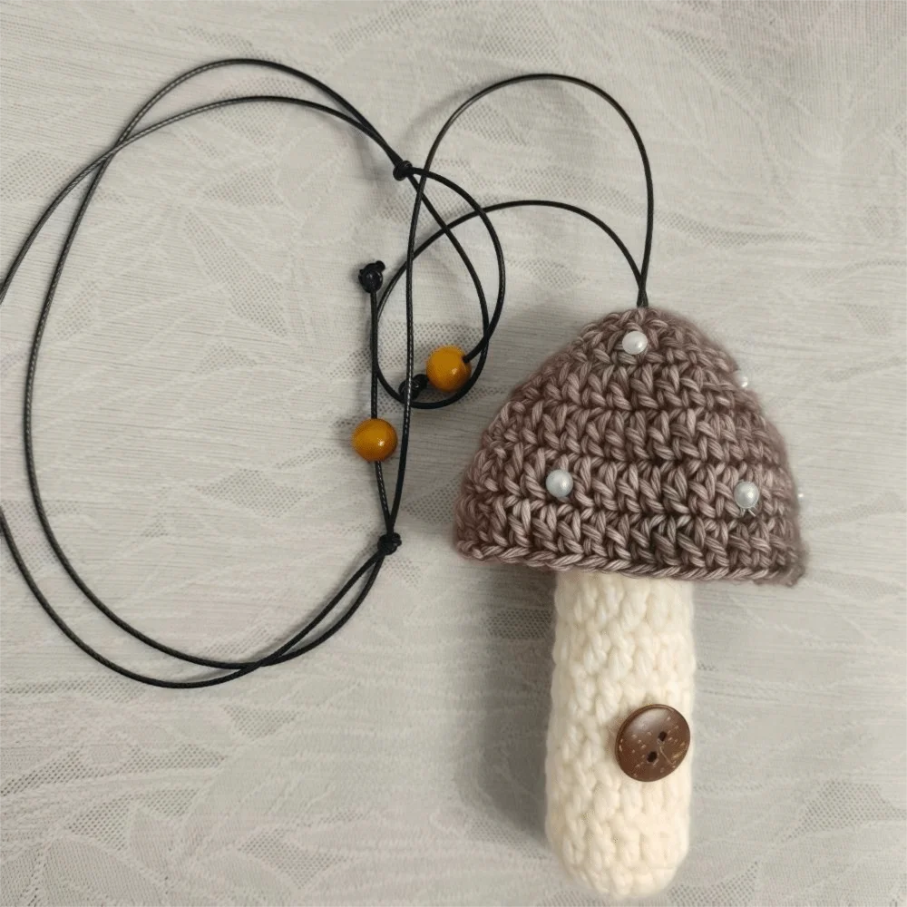 قابل للتعديل حامل أحمر الشفاه حقيبة قلادة الحياكة الفطر نمط الشفاه بلسم المفاتيح اليدوية حامل أحمر الشفاه الغطاء الواقي #3