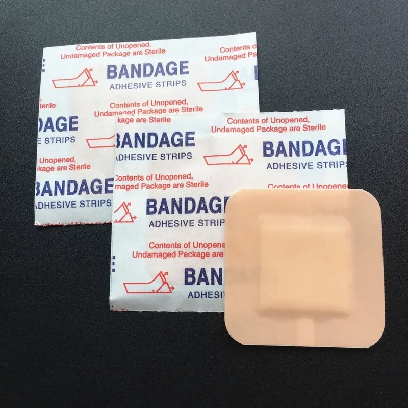 100 Pcs 38*38mm Waterproof Breathable First Aid Bandage First Aid Adhesive Bandage Bandaid for Travel Camping Skin Care Supplies