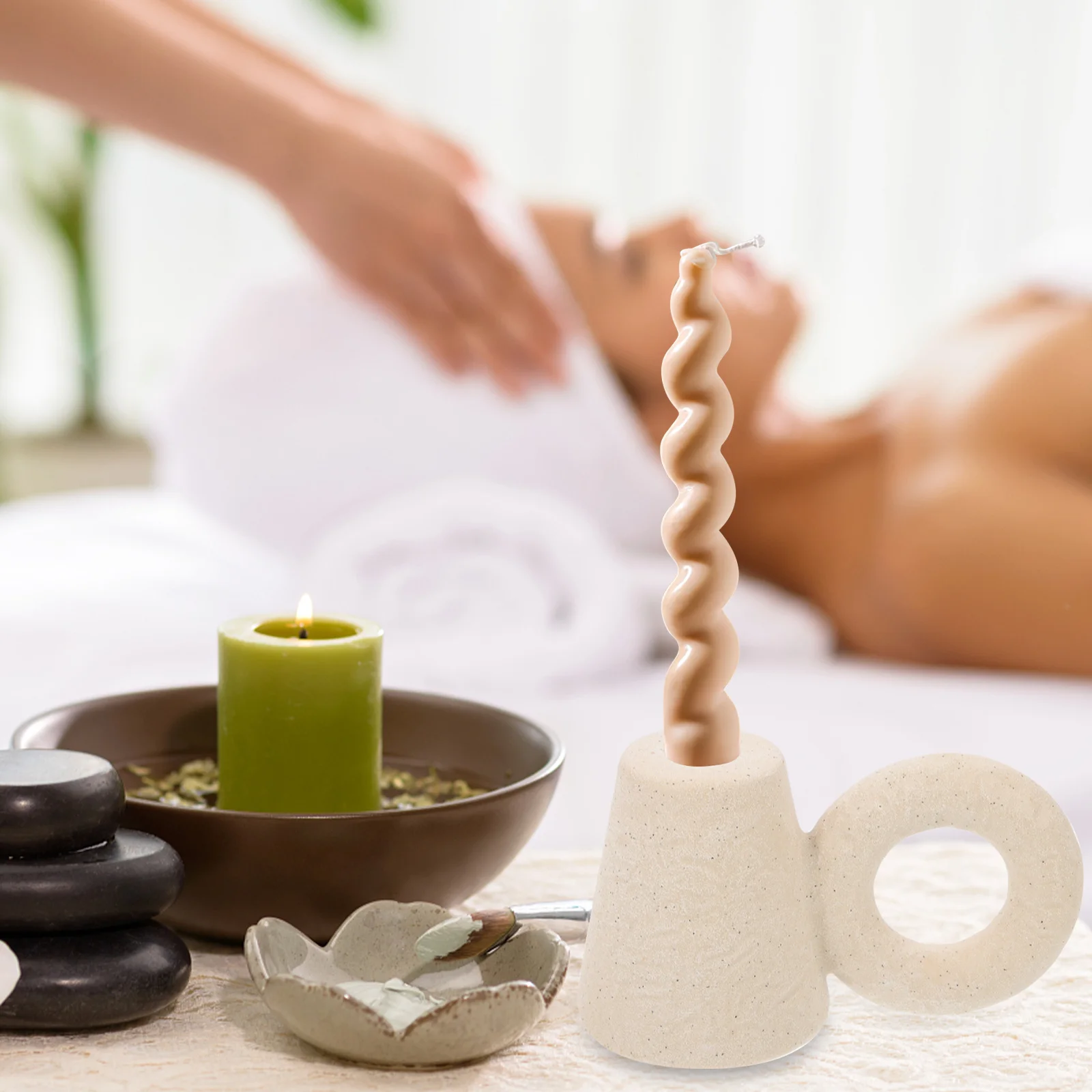 

Ceramic Holder Nordic Style Smooth Bottom Curved Handle Stand for Living Room Dinner Party Decorative