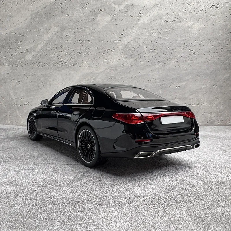 Iscale 1:18 Модель автомобиля E-KLasse E450 (W214) Полностью открытая модель автомобиля из сплава