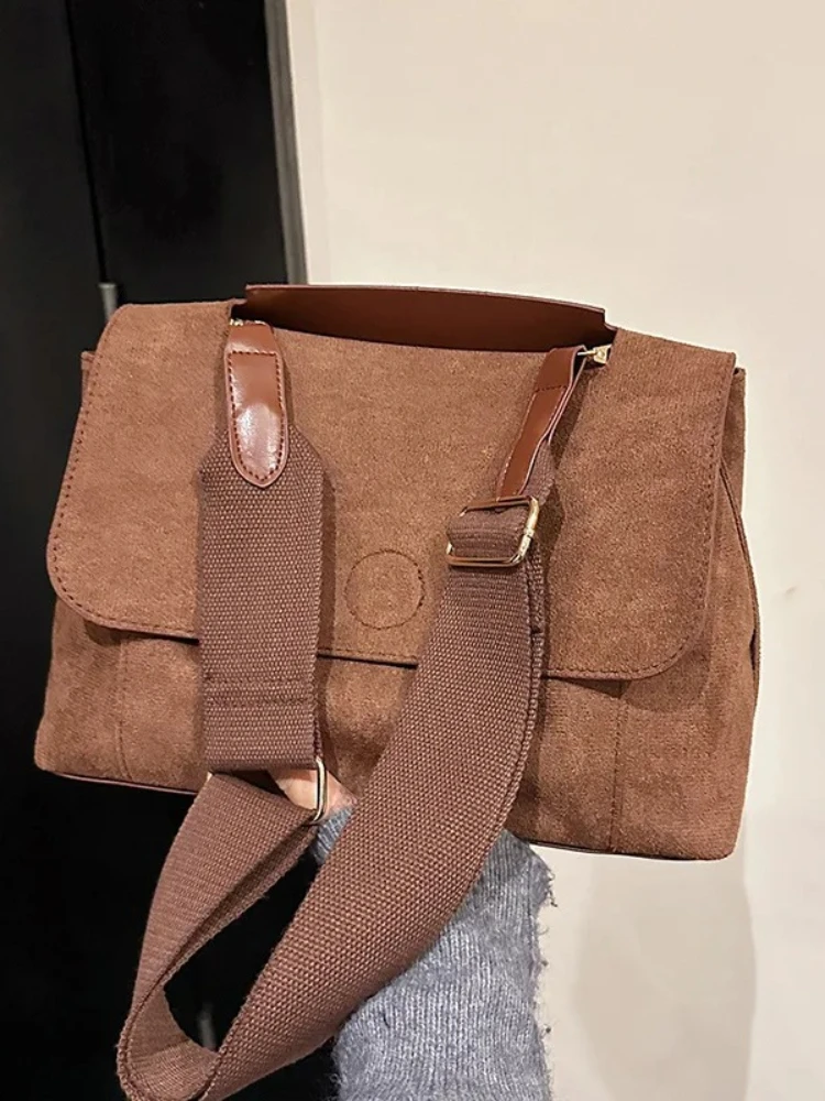 

2025 Niche Autumn Winter Bag, Luxe Crossbody Purse for Women, Spacious Shoulder Tote, Minimalist Day to Night Bag, Textured