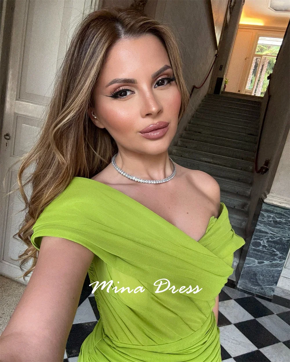 Mina Abendkleider aus Spitze für besondere Anlässe, maßgeschneidertes Ballkleid mit Falten, die den Boden wischen, elegante Partykleider 2025, Gala