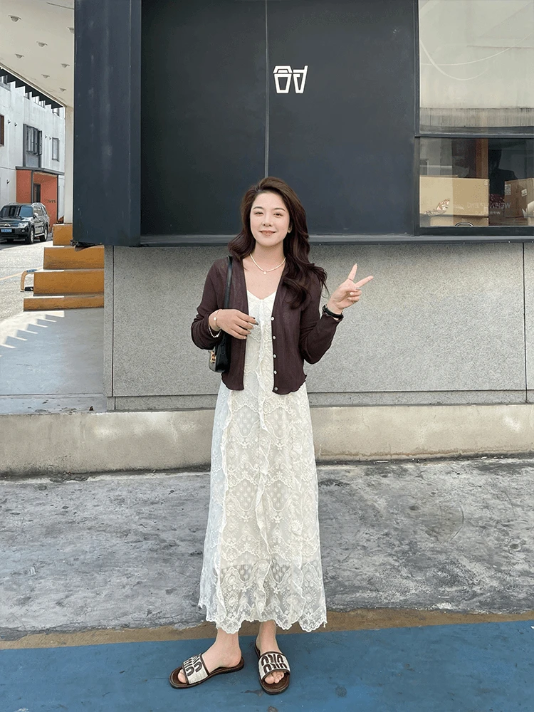 

Корейский стиль: комплект из платья с кружевными вставками и костюма с длинным рукавом, V-образным вырезом и завышенной талией для женщин, осенний повседневный модный комплект из двух предметов