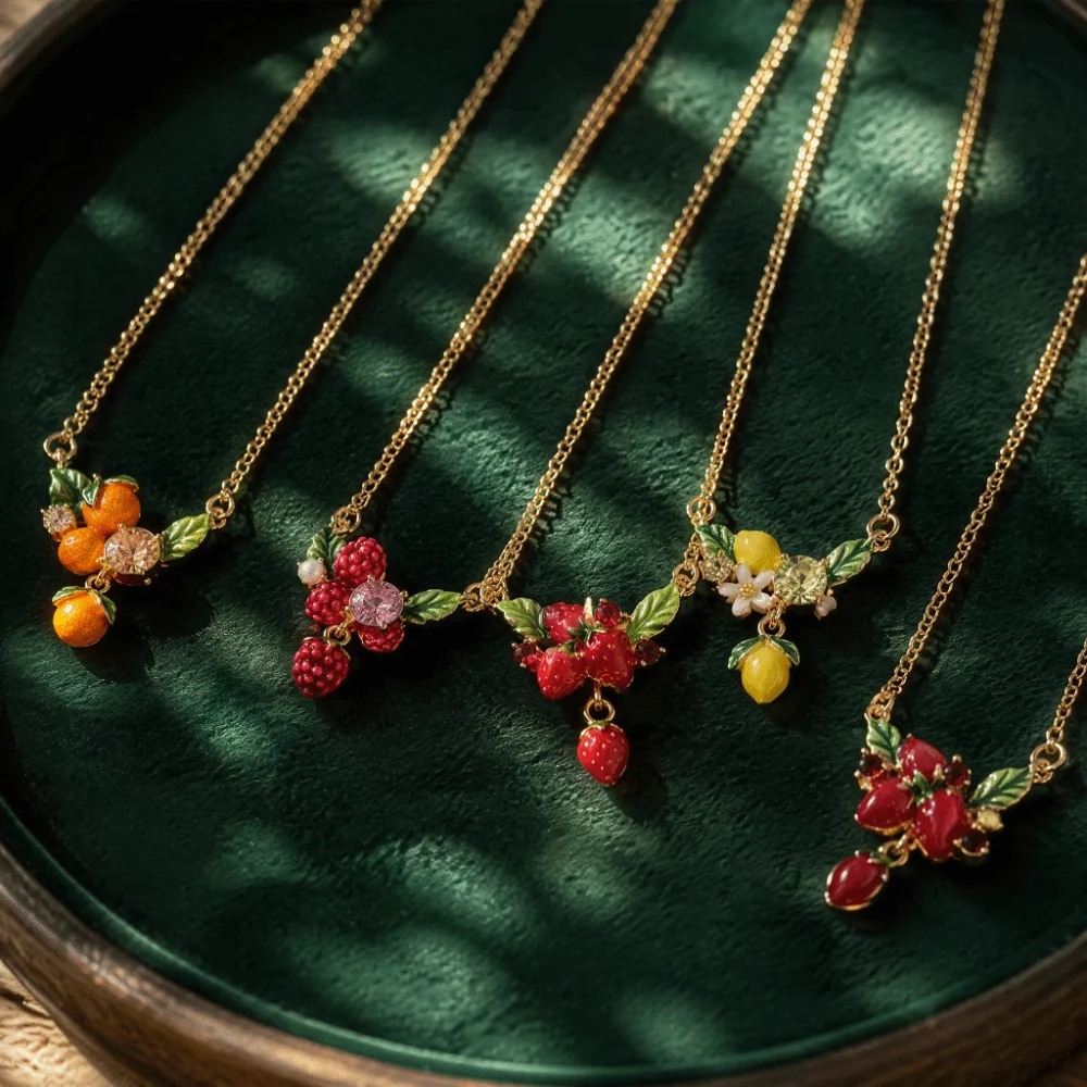 Fashion Stackable Fruit Necklace Lemons Strawberry Fruits Choker Mulberry Fruit Design Collarbone Chain Beach