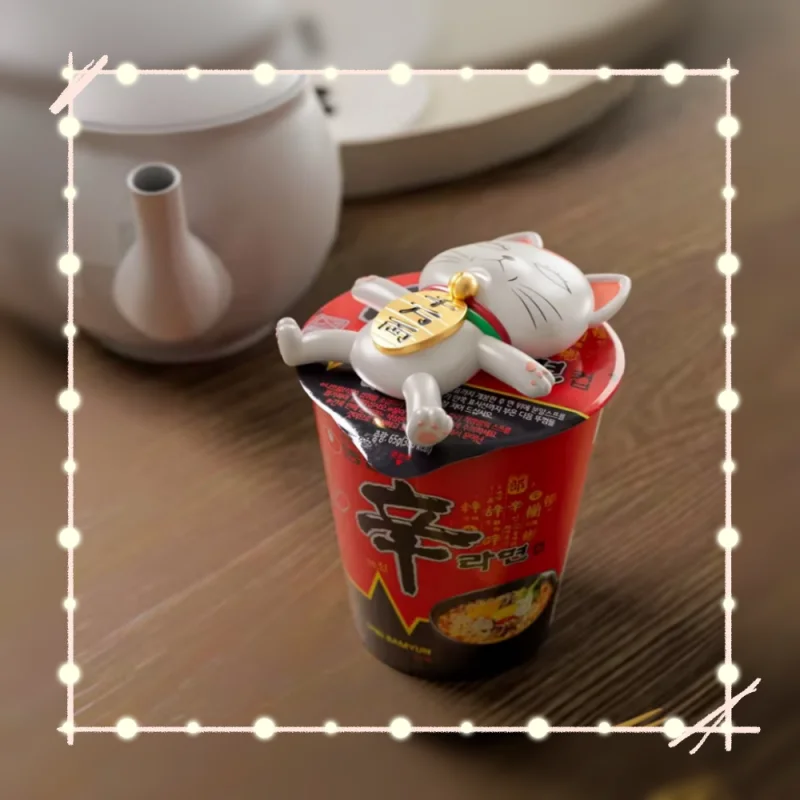 

Dan Da Dan Turbo Granny Maneki Neko Action Figurine Modeling Cat Customized Model Toy Collectible Desk Decor Ornament Gift