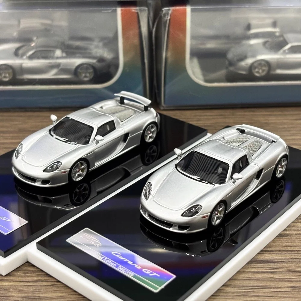 

YM MODEL 1:64 Carrera GT Resin Model Car