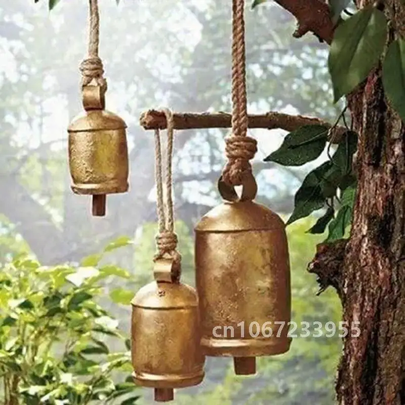 1 Uds. Campanas navideñas de vaca campanas rusticas de armonía campanas grandes de Metal Vintage hechas a mano decoración navideña campanas de latón en cuerda de yute