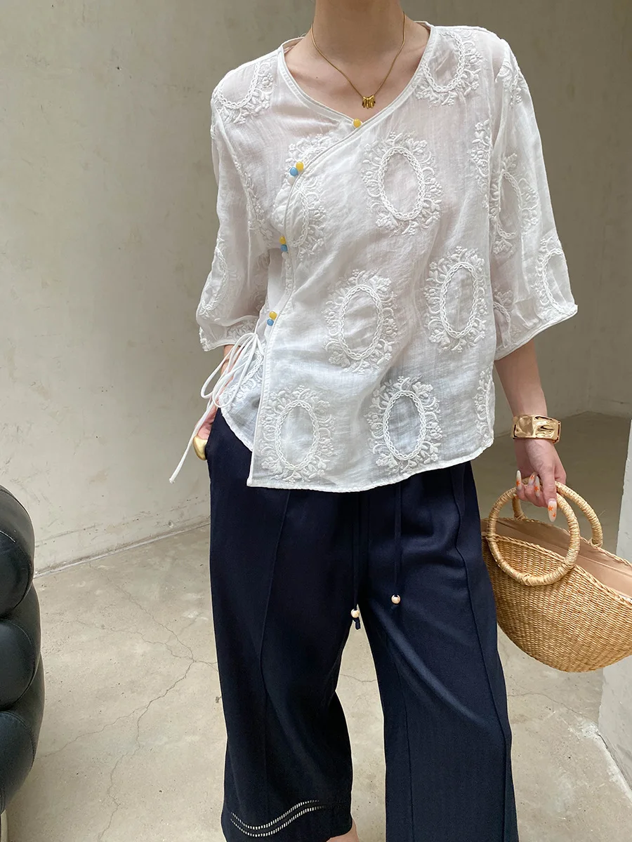

Summer women's casual solid color heavy embroidery buckle tie loose slimming shirt