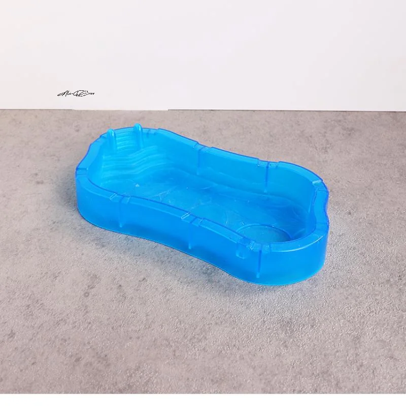 โมเดลสระว่ายน้ำสีฟ้าขนาดเล็ก 1 ชิ้น สำหรับบ้านตุ๊กตา ของเล่นเด็ก อุปกรณ์เสริมฉากสระว่ายน้ำ ของตกแต่งบ้านตุ๊กตา