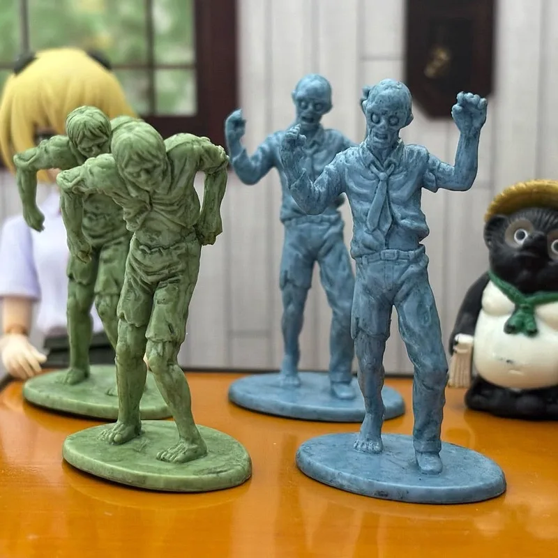 Epoch Gashapon Tarlin 1/35 مقياس Mini Mob Zombie & Green Army Men Micro Models - متوفر