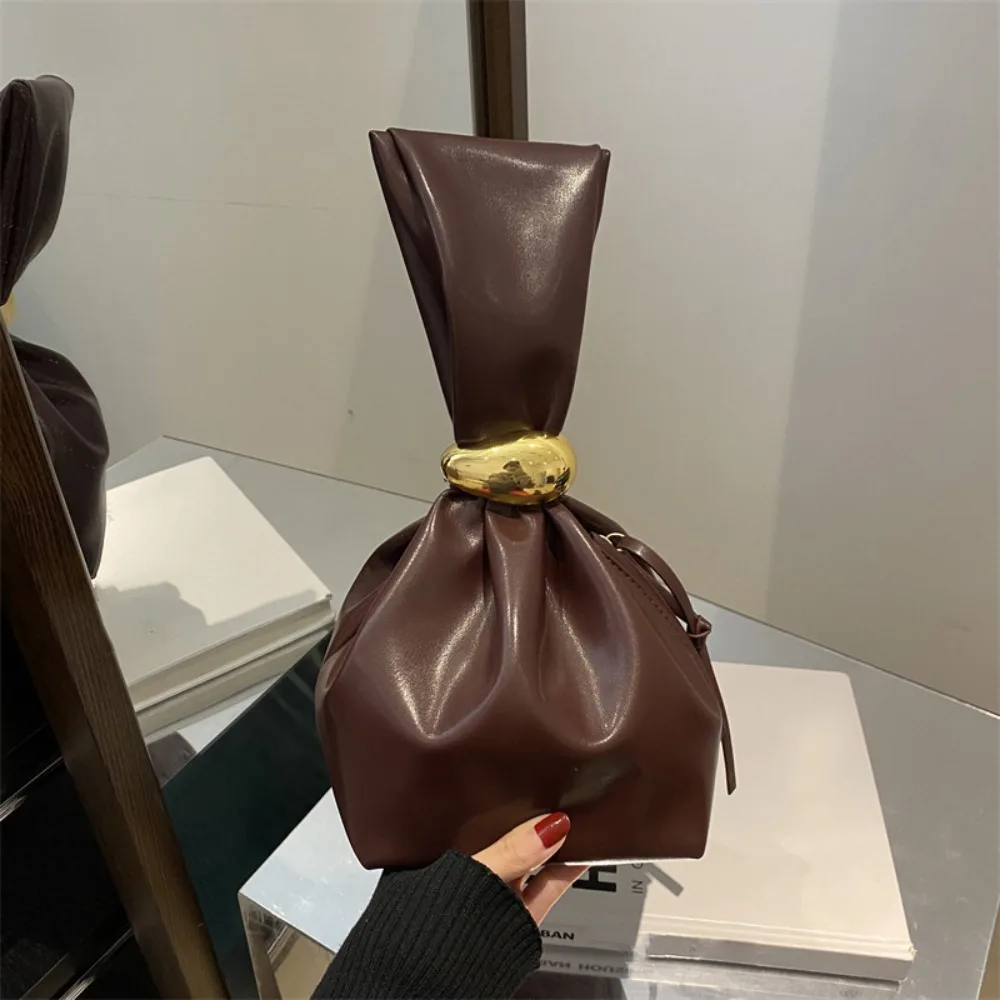 

Solid color PU Leather Clutch Bag Large Capacity Korean Style Party Evening Bag Handbag Side Zipper Pleated Bucket Bag Daily