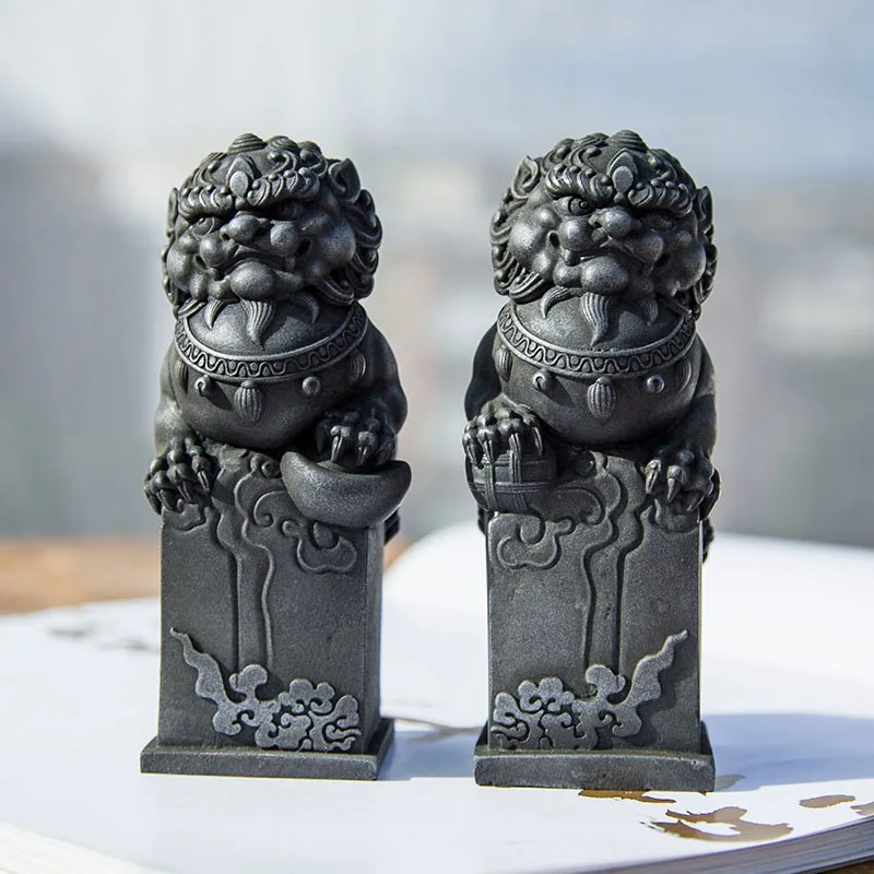 Creative National Style Imitation Cast Iron Stone Lion Stone Seal Decorative Landscaping Decoration Resin Tea Ornaments Pairs