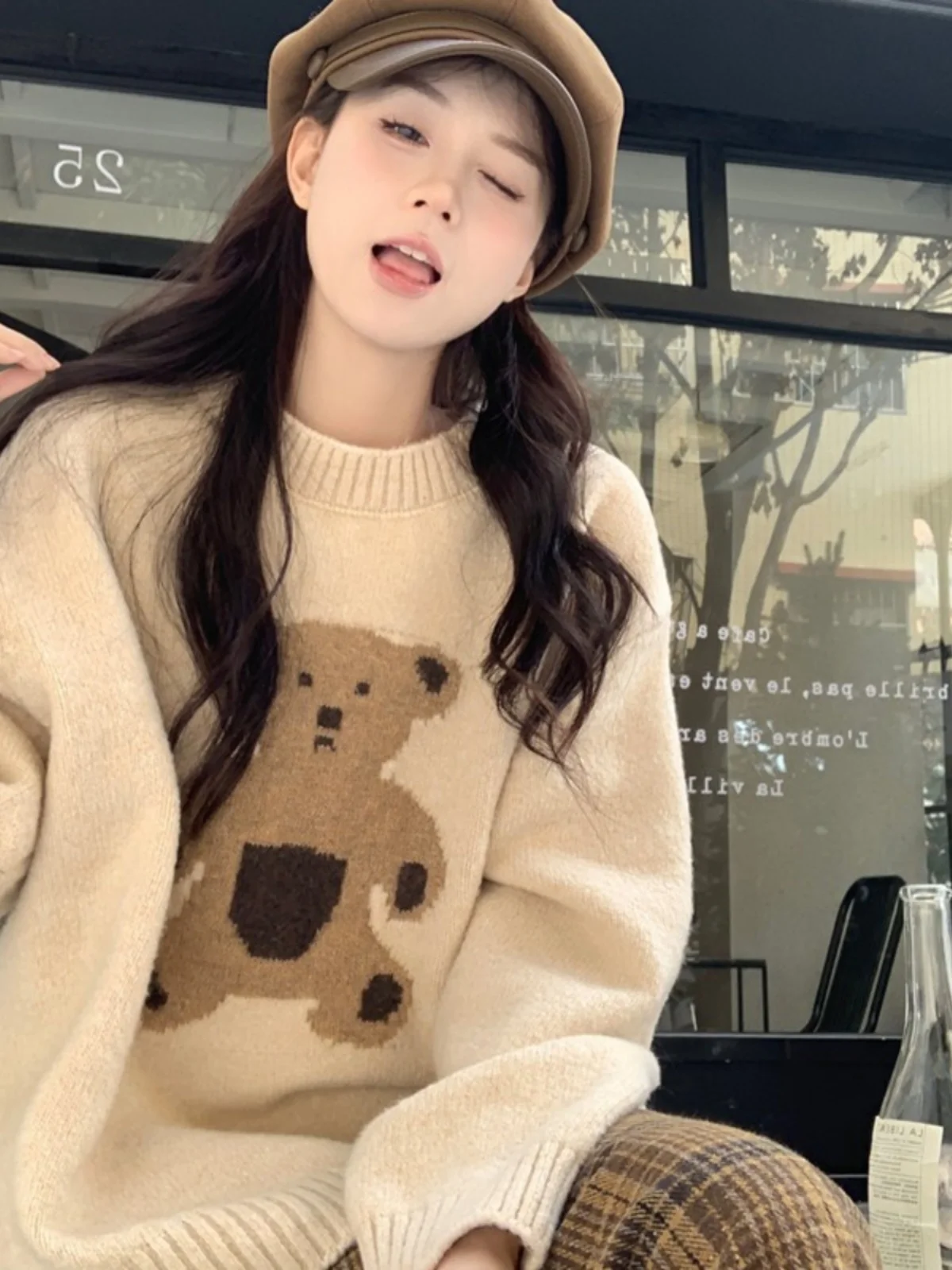 

Женский вязаный свитер с длинным рукавом и круглым вырезом, с мультяшным медведем, свободный, винтажный, в стиле Lazy, для ношения под одеждой, антивозрастной топ, весенняя коллекция