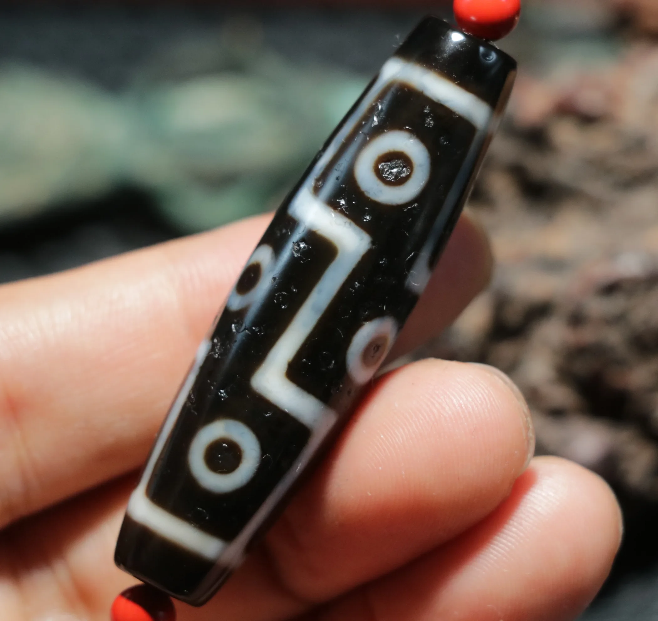 

Collectible Treasure LKbrother Sauces Energy Tibetan Top Old Agate Fold Line 9 Eyed King dZi Bead Pendant Totem Amulet UPD0403B1