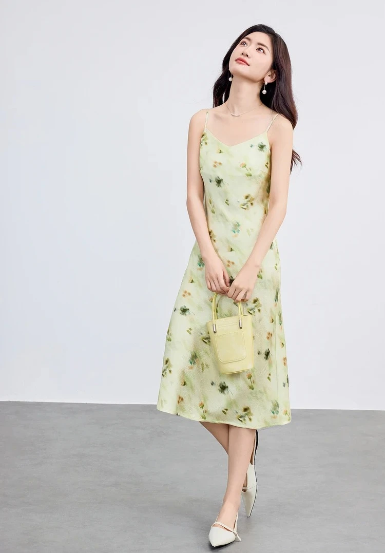 

SENTUBILA Women's Summer Satin Dress V Neck Sleeveless Slip Dresses 2025 Elegant Floral Oil Painting Vacation Clothing 152LD2109