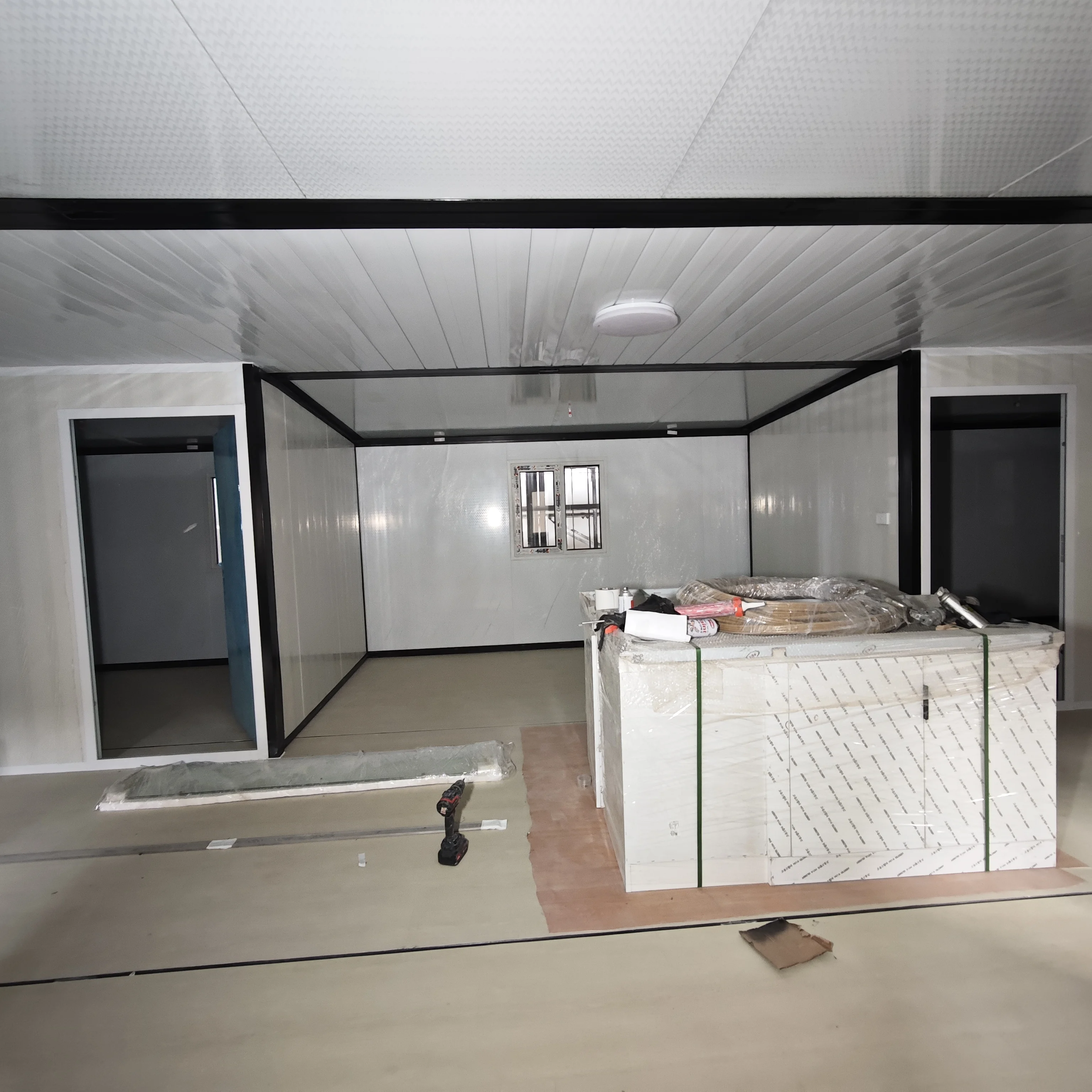 YG Customized Tiny House 20Ft 40Ft Expandable Prefabricated Container House For Sale Shipping Prefab Tiny Home 3 4 5 Bedroom