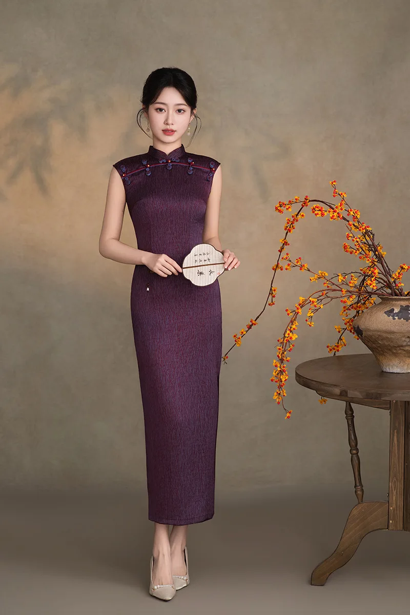 

Chinese Traditional Evening Party Dress Vintage Sleeveless Cheongsam Sexy Slim Mandarin Collar Long Qipao