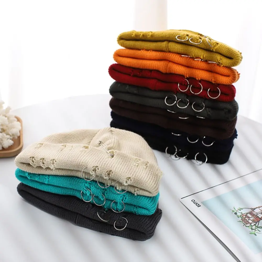 트렌디 한 가을 겨울 블랙 비니 모자 따뜻한 고딕 니트 탄성 모자 힙합 아크릴 찢어진 모자 남성 여성