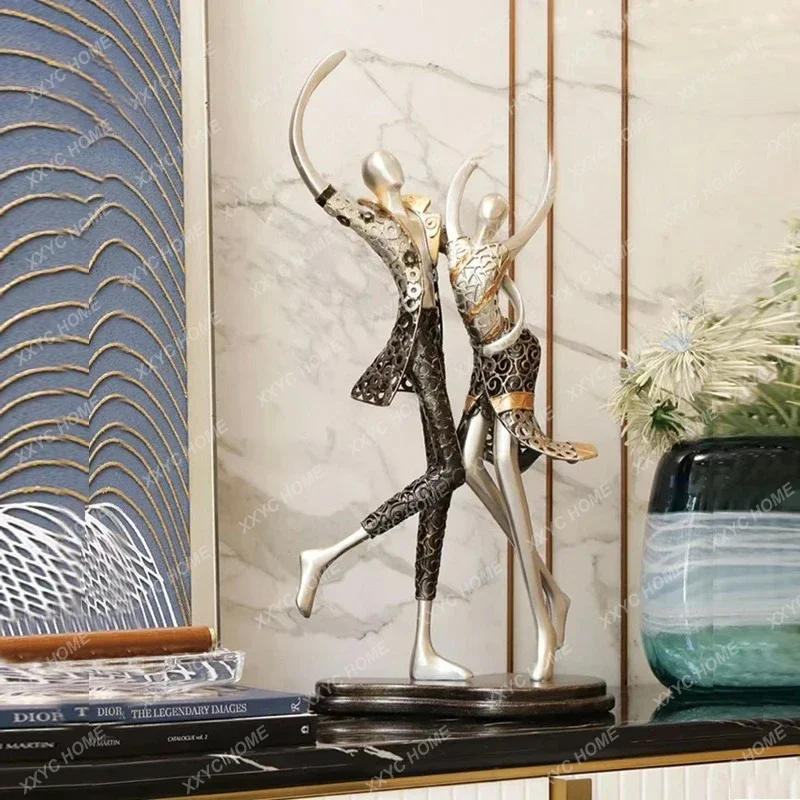 

A Modern light luxury wrought iron fiberglass humanoid ornament living room TV cabinet decoration niche sculpture