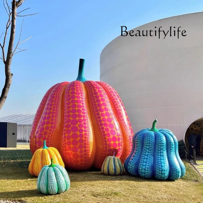 

Скульптура тыквы в горошек, художественная установка, Kusama Yayoi, живописная кровать и завтрак, фоточасы в наружном украшении