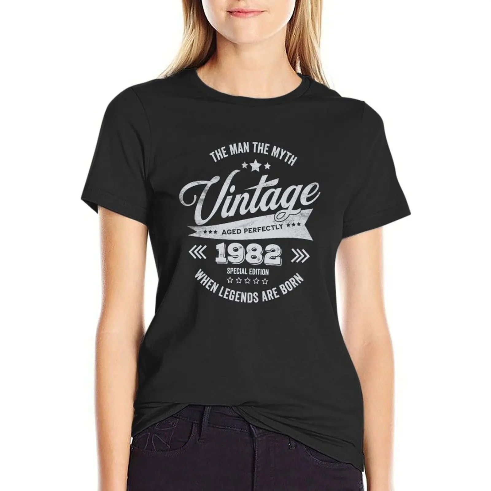 T-shirt lenda do aniversário para as mulheres, mulher camiseta, roupas de verão, roupas, Made in 1982, vintage