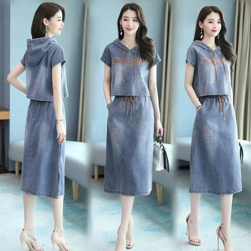 

Casual Short Sleeve Denim Skirt Set for Girls Spring Summer New Style Fashionable Two-Piece Outfit with Hoodie T-Shirt
