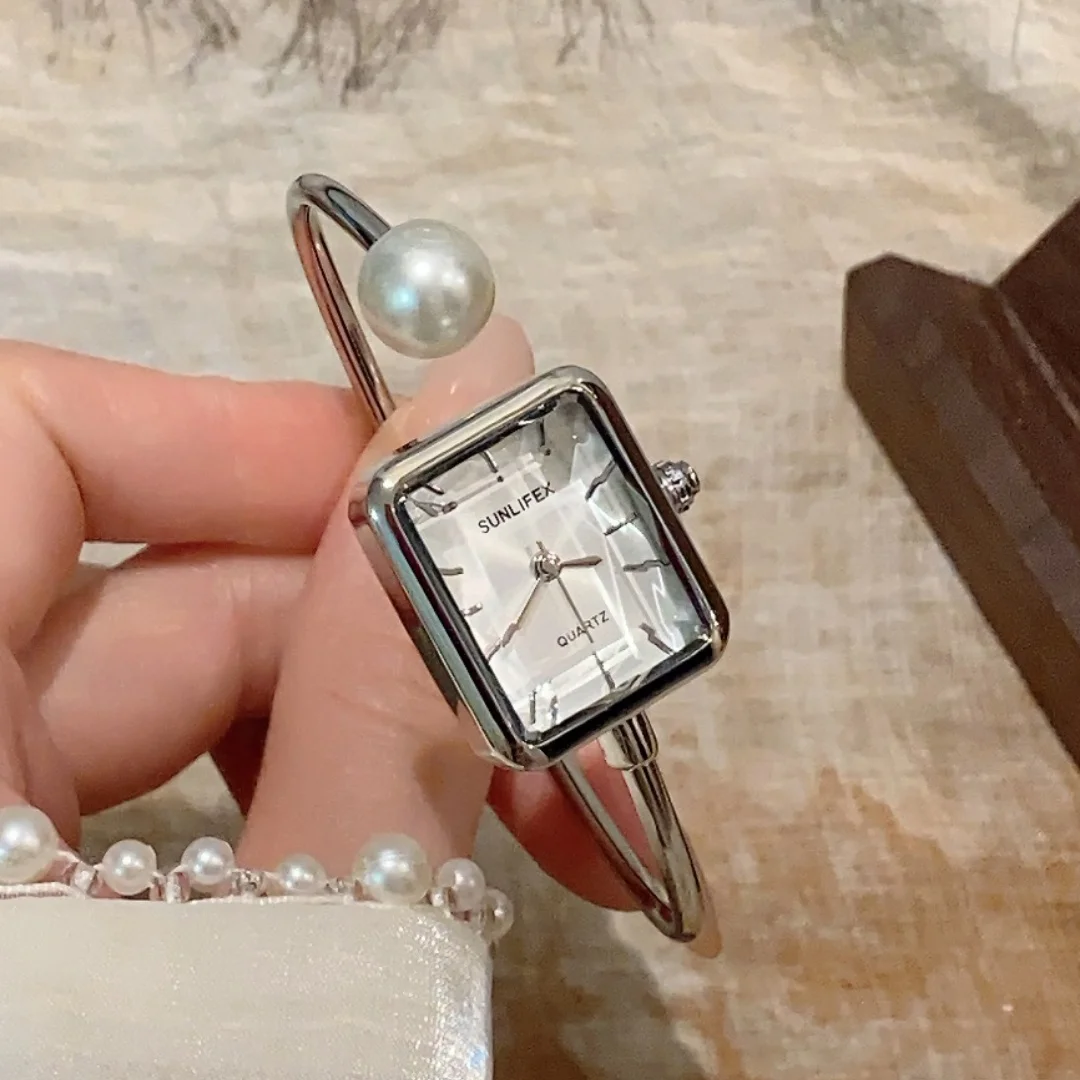 Sunlifex فام الفاخرة المرأة سوار ساعة 1 كبير اللؤلؤ قطع الزجاج مربع الهاتفي كوارتز ساعة اليد الإسورة اليد Saati Relojes