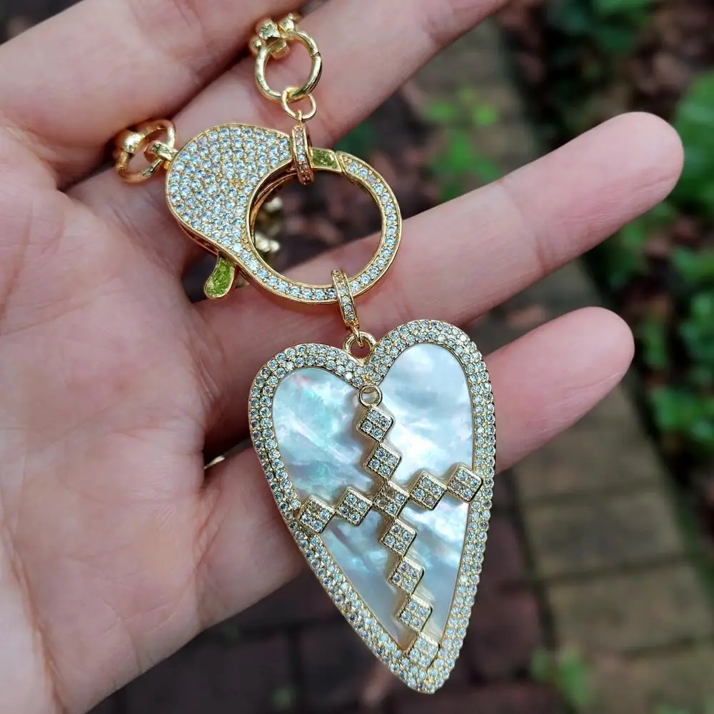 YYGEM 31x45mm  Natural White Sea Shell Heart Crucifix Pendant Choker Chain Necklace Fashion Jewelry For Lovers