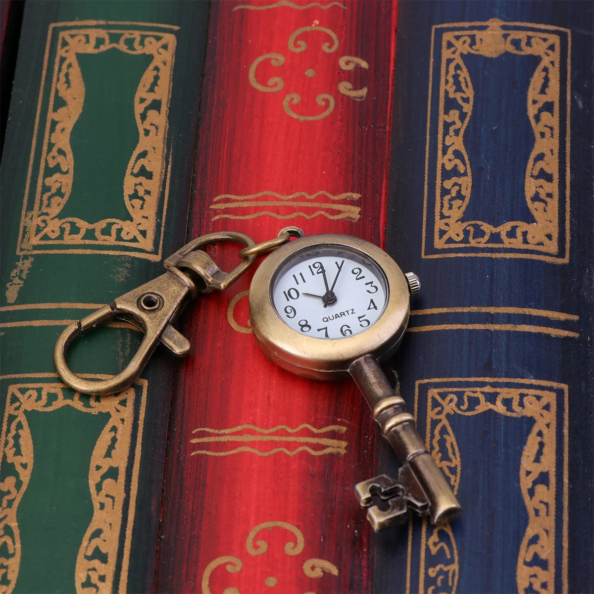 

Retro Key Chain Watch Lightweight Durable Clothes Decoration Vintage Design Exquisite Detail Easy Viewing Perfect Craftsmanship