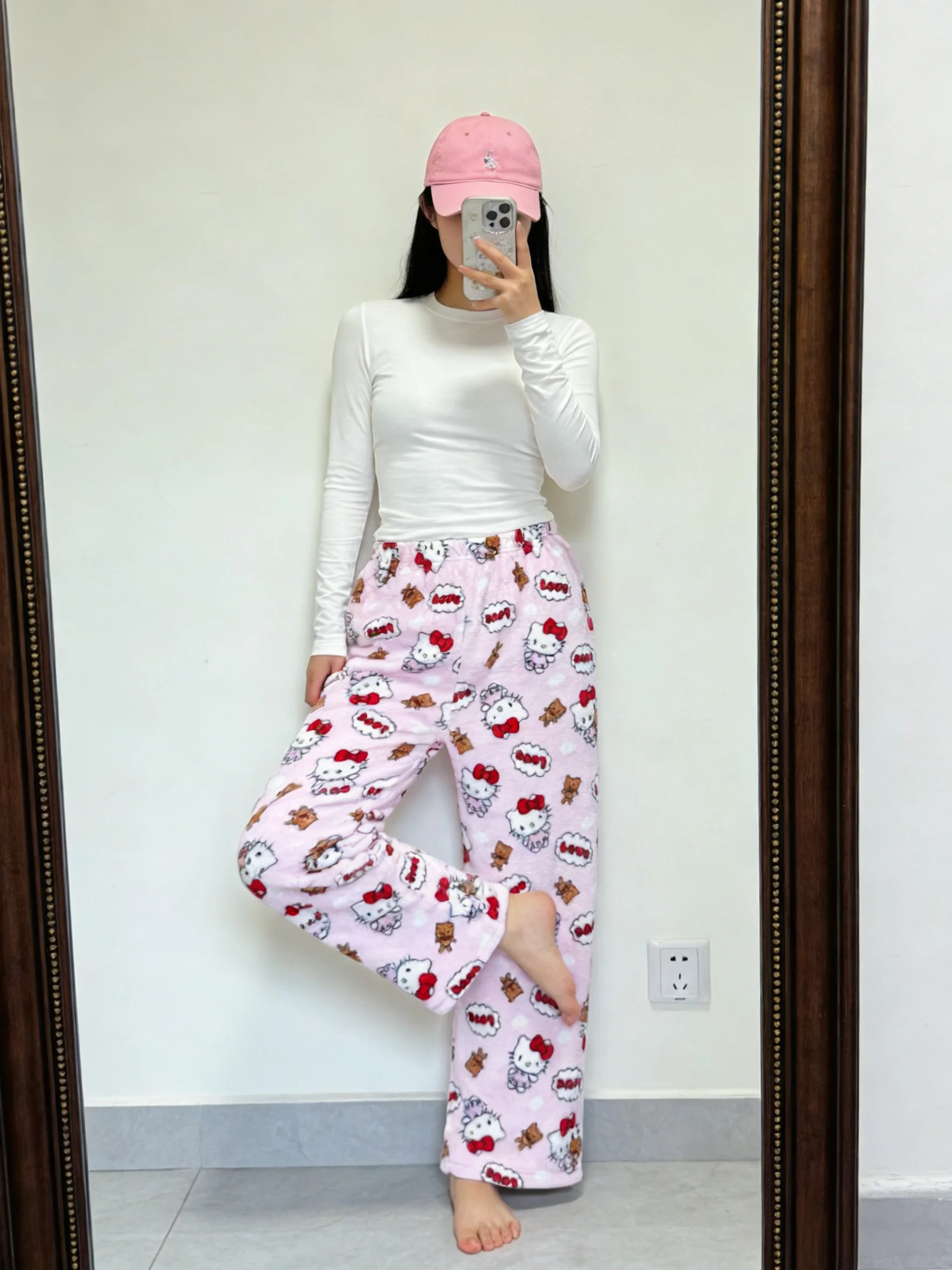 ¡Pantalones de pijama de franela Hello Kitty, pantalones térmicos de lana rosas, pantalones de salón para uso en el hogar, perfectos para fiestas!