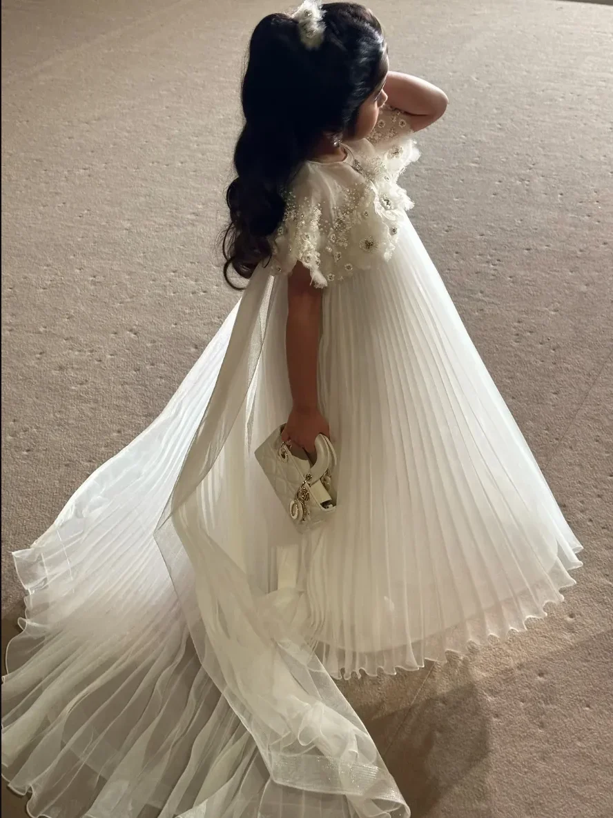 

Customized Flower Girls Dresses Vintage Ivory Satin Pearls Top With Bow For Wedding Birthday Party Princess Baptism Gowns