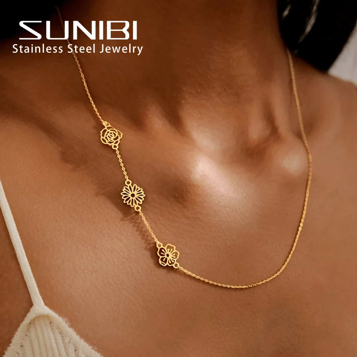 Custom Birth Month Flower Necklace Stainless Steel Daisy Rose Pendant Personalized Necklace for Women Jewelry Birthday Gifts