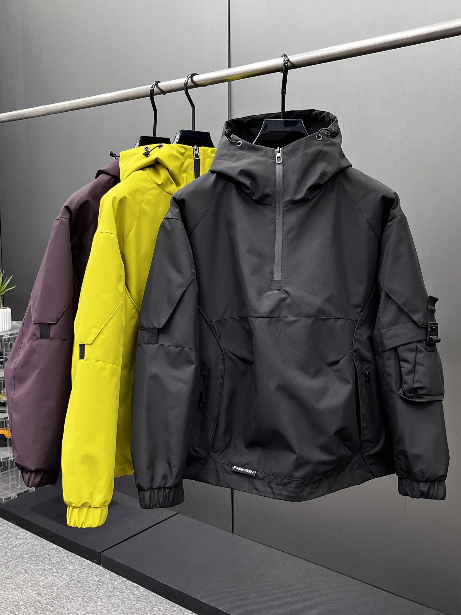 

Trendy Spring 2025 Men's Hoodie Jaet Casual Outdoor Sports Sle Overhead Coat Windproof Polyester/Nylon Cosite Fiber