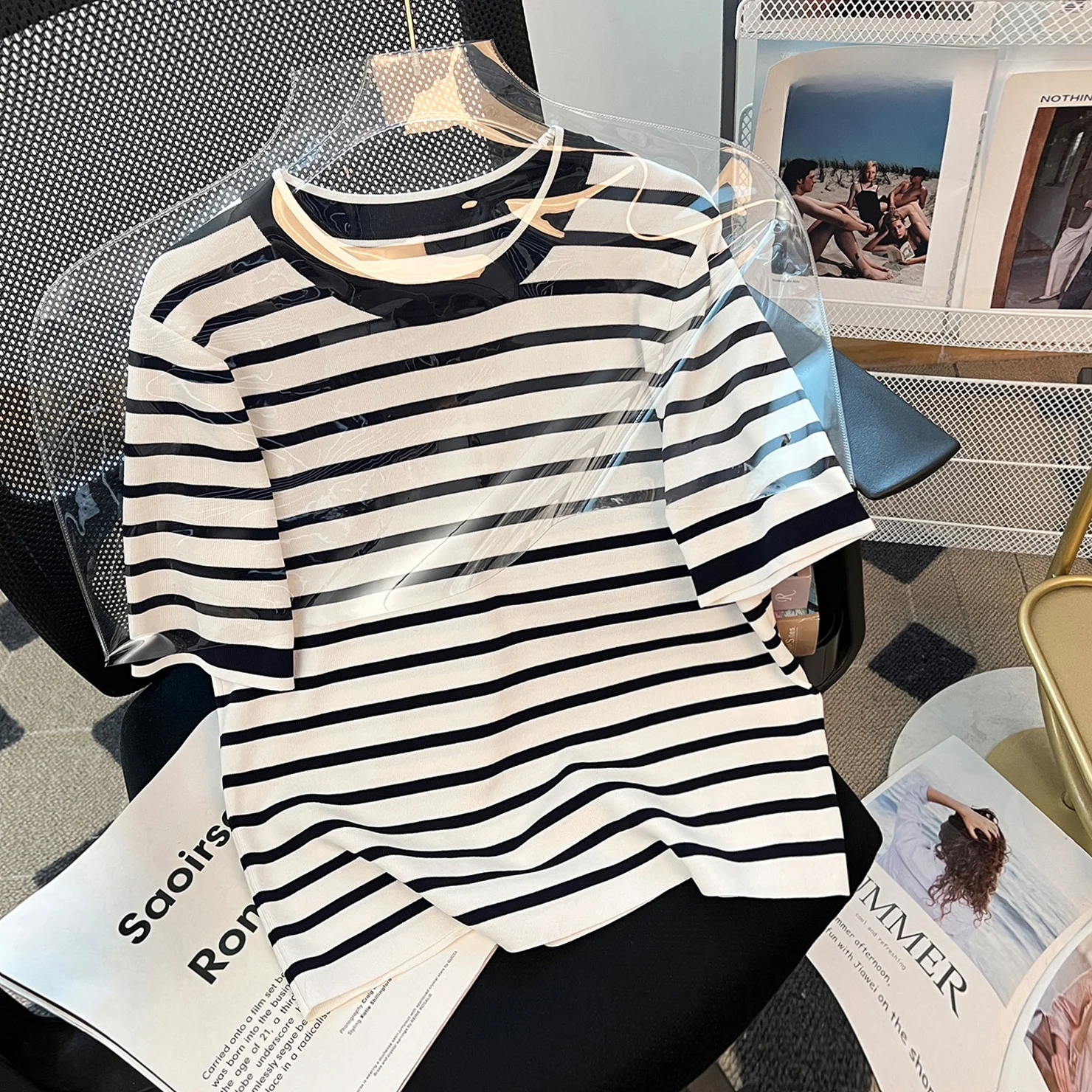 

Женская летняя тонкая футболка с коротким рукавом из ледяного шелка, 6-игольная вязка, с охлаждающим эффектом, однотонная, с круглым вырезом, в полоску, простой дизайн