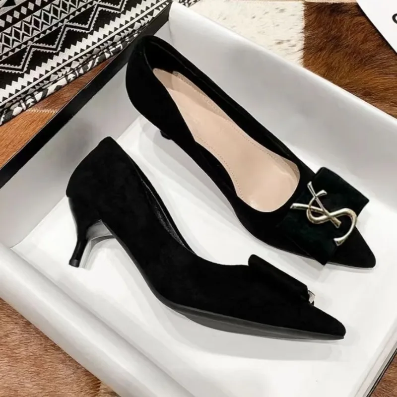 

2023 New Korean Version of Metal Buckle Design Suede Shallow Mouth Pointed Flat/Thick/low Heels Bottom Black Luxury Shoes Women