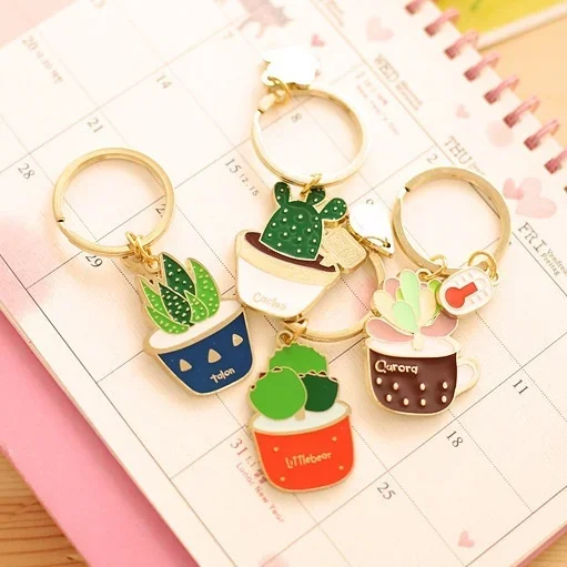 New Women's Metal Keychain Jewelry Succulent plants Key Ring European and American Pop Style Key Accessories