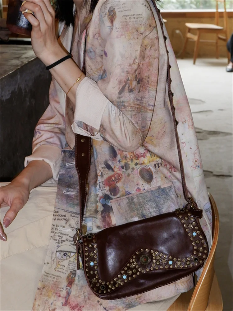 

PNDME designer handmade genuine leather women's shoulder bag vintage luxury cow leather ladies black rivet underarm bag