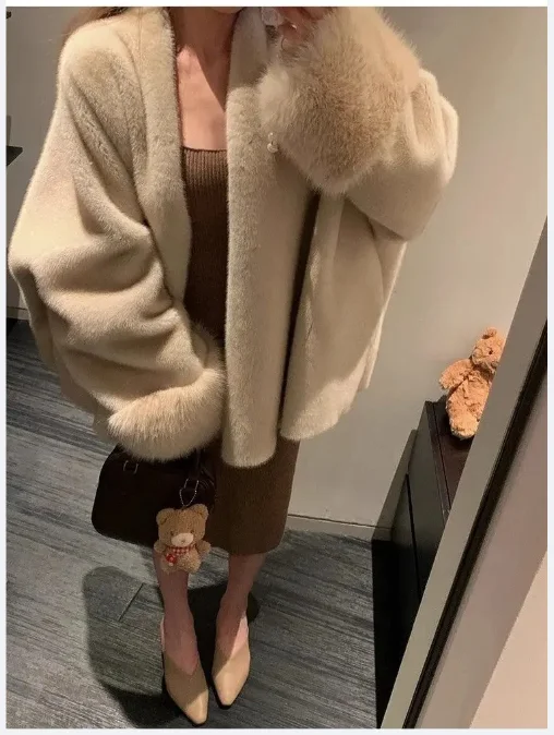 

Women Autumn Winter Plush Coats Elegant Solid Color Office Patchwork Cuff Collar Loose-fit Coat V-neck Chic Fashionable Jackets