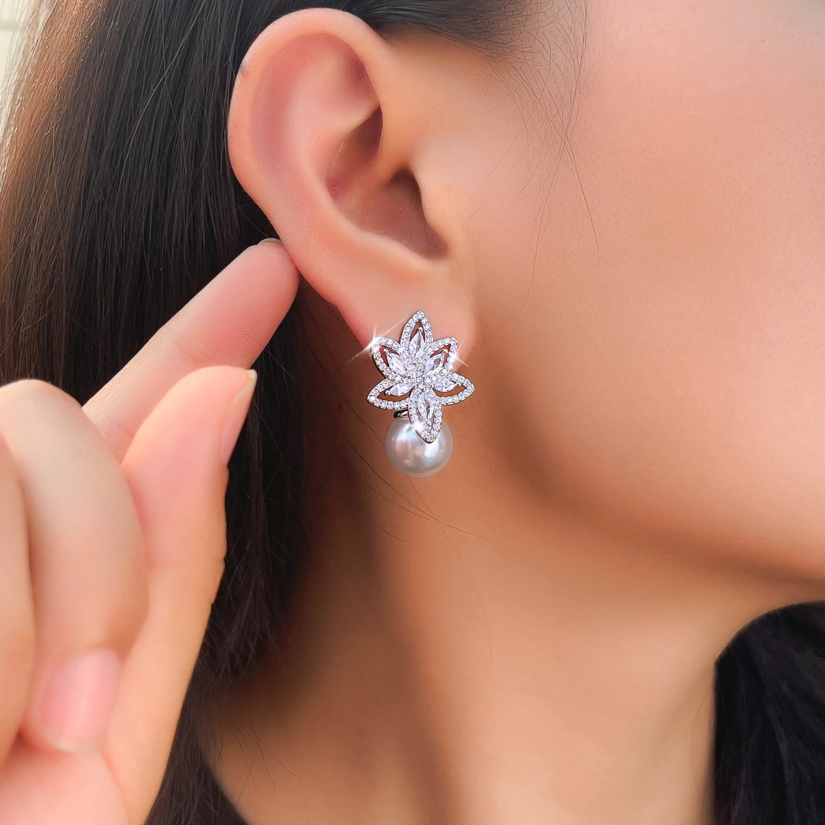 CWWZircons Noble Flower Leaf Shape Glittering Cubic Zirconia Pave Women Party Wedding Drop Pearl Earrings Accesories Gifts E0959