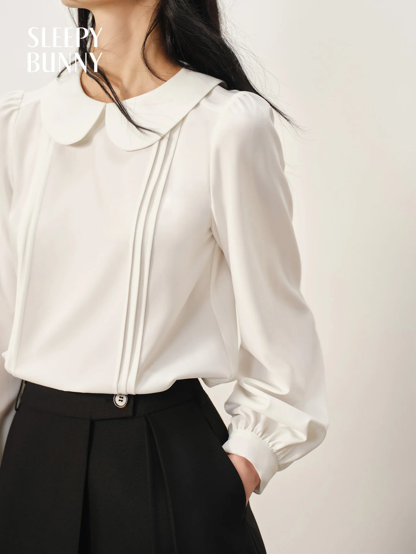 

Elegant White Long Sleeve Blouse Women Vintage Doll Collar Shirt Slim Fit Sweet Korean Style Top for Fall Office Daily Outfits